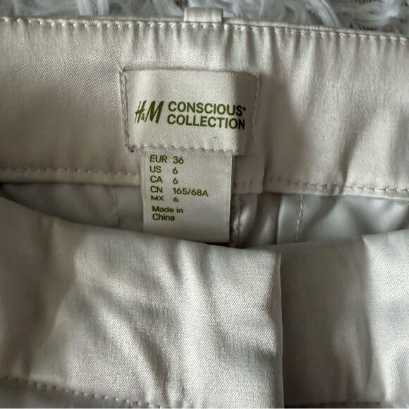 H&M Conscious Collection White Satin Pants with Tropical Print Size 6 - Picture 5 of 7